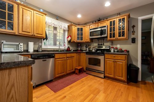 24 Birchwood Dr, Allenstown, NH 03275-2614