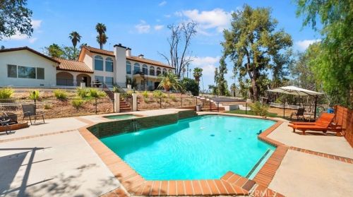 1619 Gratton St, Riverside CA  92504-5201 exterior