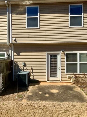 6410 Ellenwood Dr, Rex GA 30273-5046 exterior