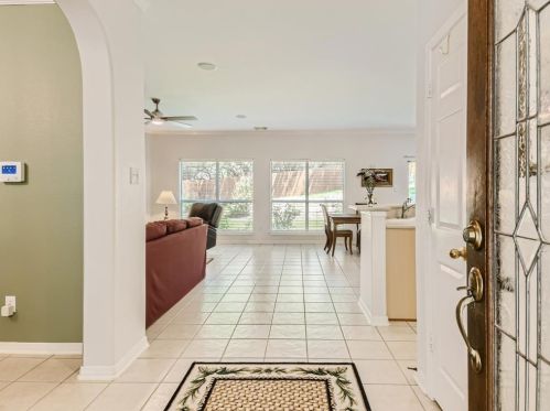 4333 Canyon Glen Cir, Austin TX  78732-2187 exterior
