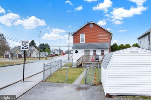 38 Beck Mill Rd, Hanover PA 17331-3832 exterior