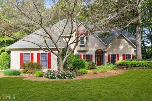 1504 Maplewood Ct, Holly Springs, GA 30189-1552