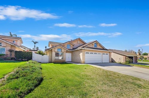8434 Eastbrook Ct, Riverside, CA 92504-4345