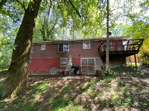 2661 Collier Dr, Atlanta GA  30318-7313 exterior