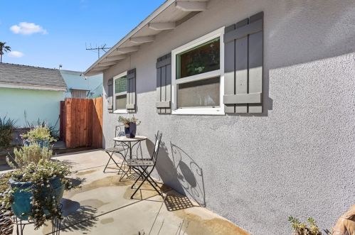 3656 Harding St, Riverside CA  92506-2621 exterior