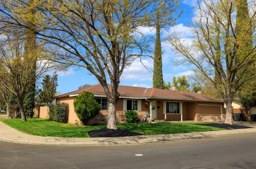 3101 Beckett Ln, Modesto, CA 95350-0404