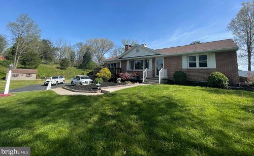 353 Canal Rd, York, PA 17404-9167