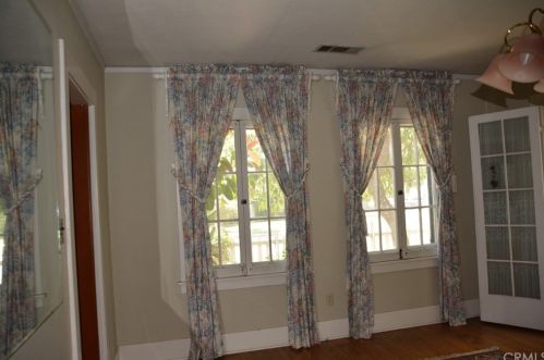 5390 Magnolia Ave, Riverside CA  92506-1250 exterior