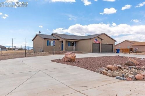 658 Mcclave Dr, Pueblo CO  81007-2126 exterior