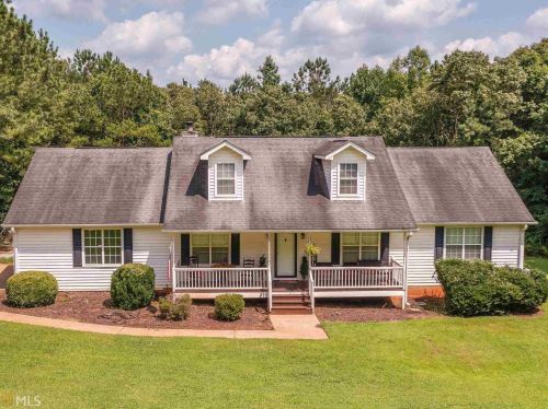 549 Higgins Rd, Locust Grove, GA 30248-4424