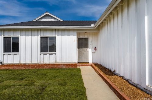 22631 Hickory Ave, Torrance CA  90505-2945 exterior