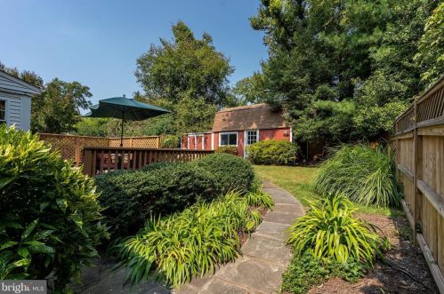 1805 Myrtle Rd, Silver Spring MD 20902-4006 exterior