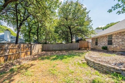 1621 Morrison Dr, Fort Worth TX  76112-3766 exterior