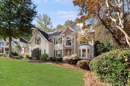 217 Jeffrey Dr, Holly Springs, GA 30188-2323