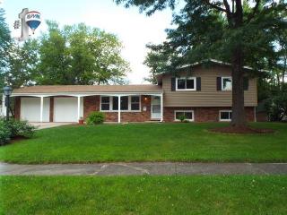 500 Blair Ct, Lisle, IL 60532-2701