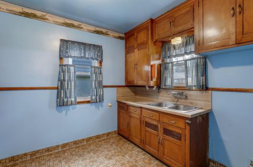 1611 Chelsea St, Saint Paul MN  55108-2214 exterior
