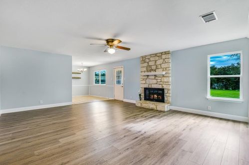 13105 Fencerail Rd, Manchaca, TX 78652-3114