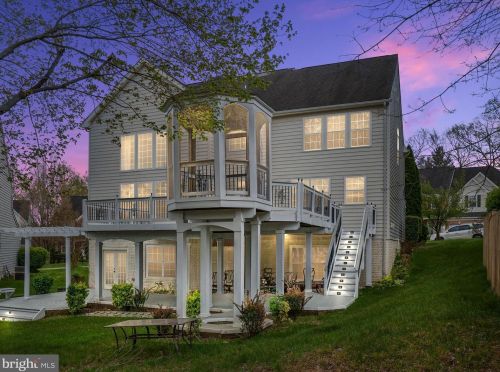 13020 Lashmere Ct, Woodbridge, VA 22192-5327