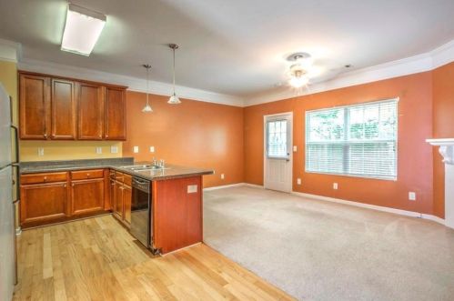 5041 Lower Elm St, Atlanta GA  30349-1678 exterior