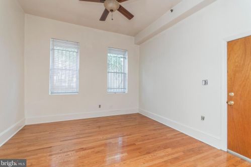 1726 Girard Ave, Philadelphia, PA 19130-1514