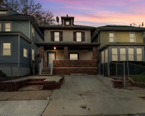 464 31st St, Paterson NJ 07504-2115 exterior