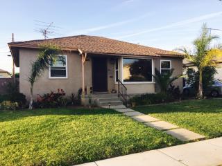 3311 117th St, Inglewood, CA 90303-3007