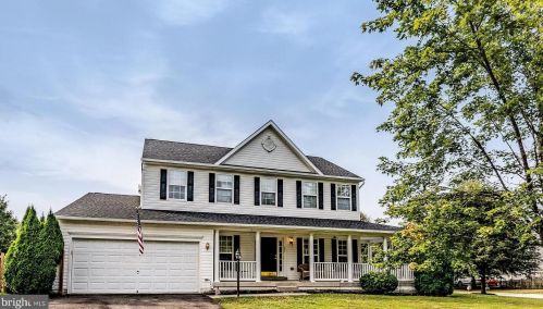 404 Autumn Chase Ct, Purcellville, VA 20132-7213