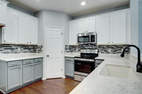 5829 Arena Cir, Fort Worth TX  76179-2369 exterior