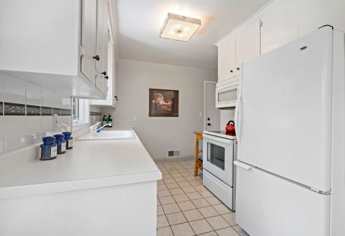 1007 Edgewater Ave, Saint Paul MN  55126-8119 exterior