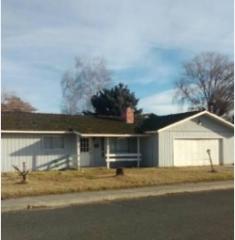 1412 8th St, Sunnyside, WA 98944-2316