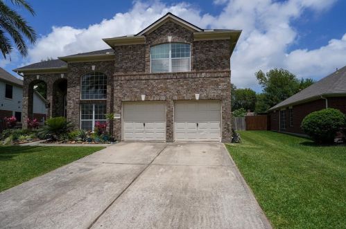 10305 Apple Tree Cir, Morgans Point, TX 77571-4531