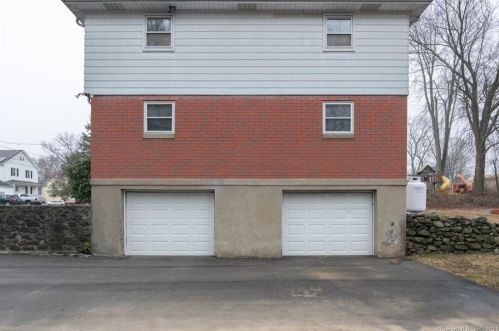 415 Fairfield Ave, Waterbury, CT 06708-4041