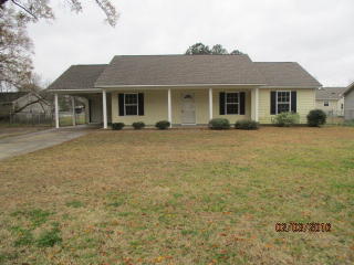 2726 Dr Gc Hill Ave, Tifton, GA 31794-9641