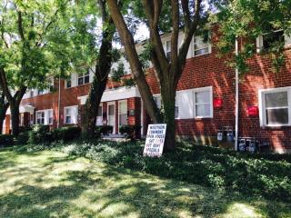 1001 Ingleside Ave, Baltimore MD  21228-1318 exterior