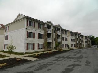 7208 University Commons Dr, Morgantown WV  26505-0219 exterior