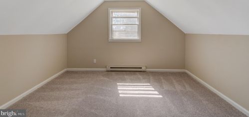 3 Scarsdale Ave, Trenton NJ  08618-1921 exterior