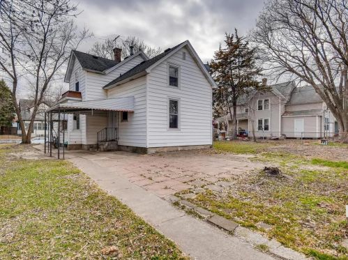 659 Charles Ave, Saint Paul MN  55104-2717 exterior