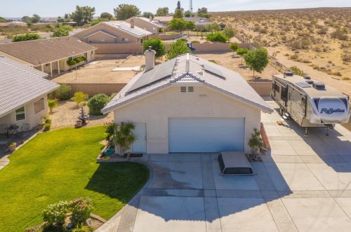 26618 Lakeview Dr, Helendale, CA 92342-7805