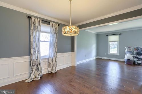 1551 Dunmore Dr, Lancaster PA  17602-1247 exterior