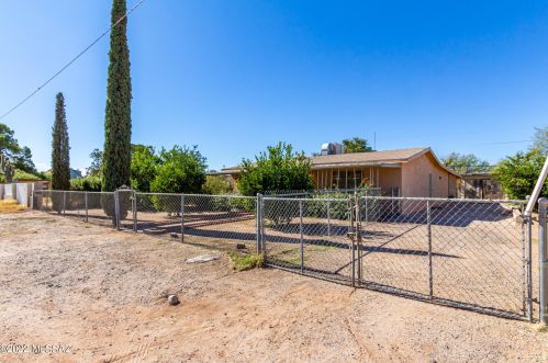 6608 Burcham Ave, Tucson, AZ 85756-9477