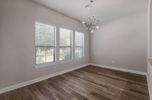 4516 Berkman Dr, Austin TX  78723-1217 exterior