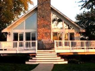 808 River Terrace Dr, Volo IL  60051-9502 exterior