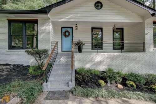 3411 Camelot Dr, Marietta, GA 30062-4408