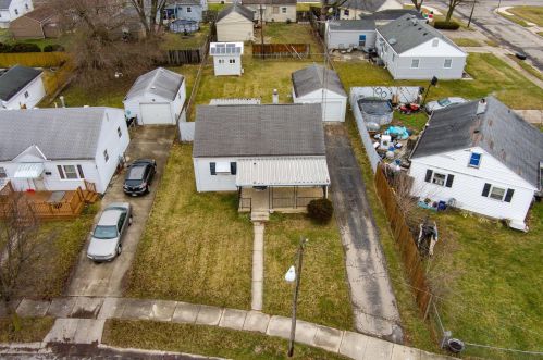 2516 Dellwood Dr, Springfield OH  45505-2531 exterior