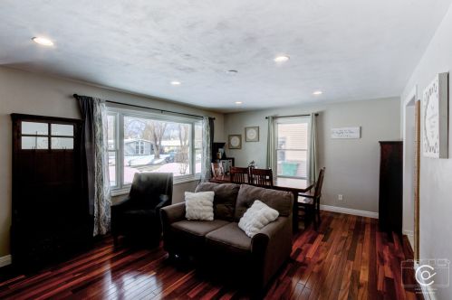 316 Garden Ct, Sycamore IL  60178-2414 exterior