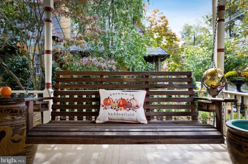 135 Warwick Rd, Tavistock NJ  08033-3706 exterior