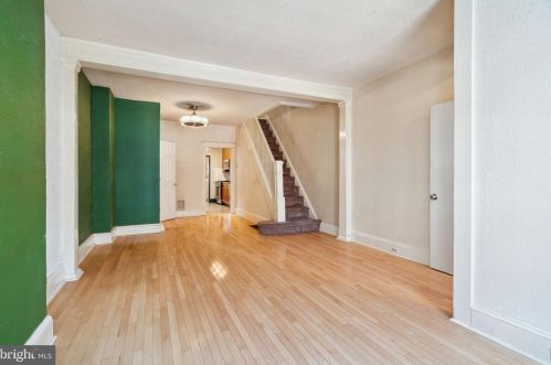 617 26th St, Philadelphia, PA 19146-1010