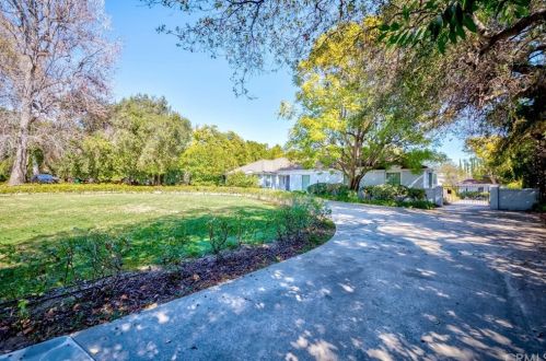 1110 Rodeo Rd, Arcadia, CA 91006-2318