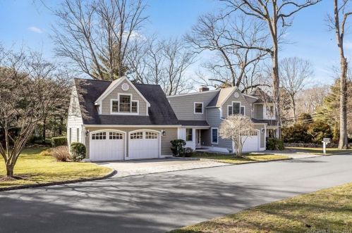11 Bittersweet Trl, Norwalk, CT 06853-1202