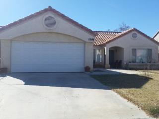 1542 Coventry Pl, Palmdale, CA 93551-4042